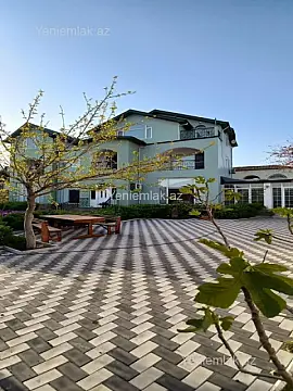 Satılır 7 otaqlı həyət evi 500 m²