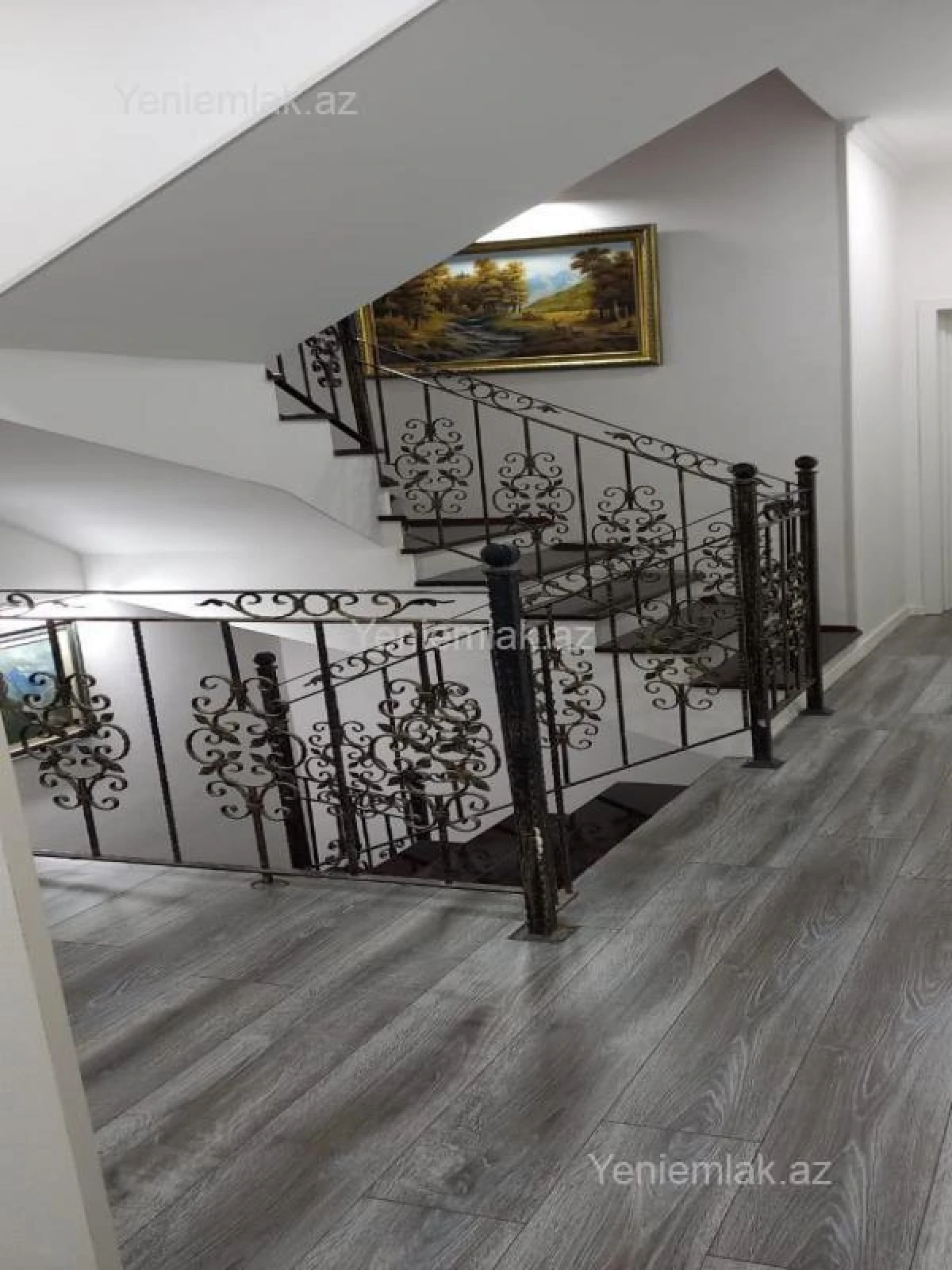 Satılır 7 otaqlı həyət evi 500 m²