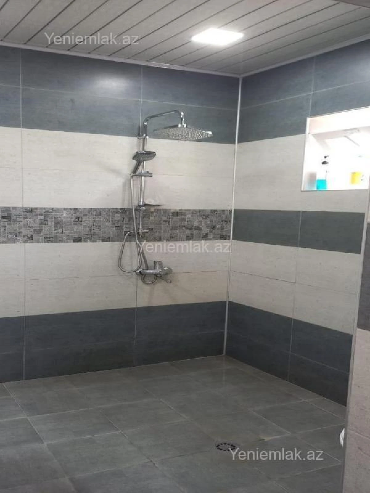 Satılır 7 otaqlı həyət evi 500 m²