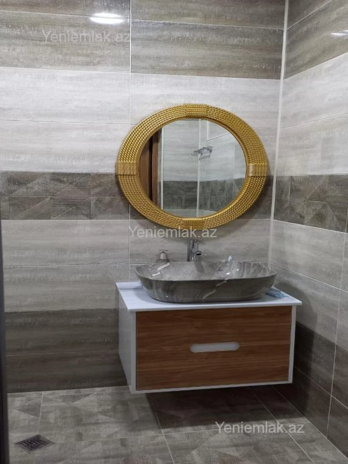 Satılır 7 otaqlı həyət evi 500 m²