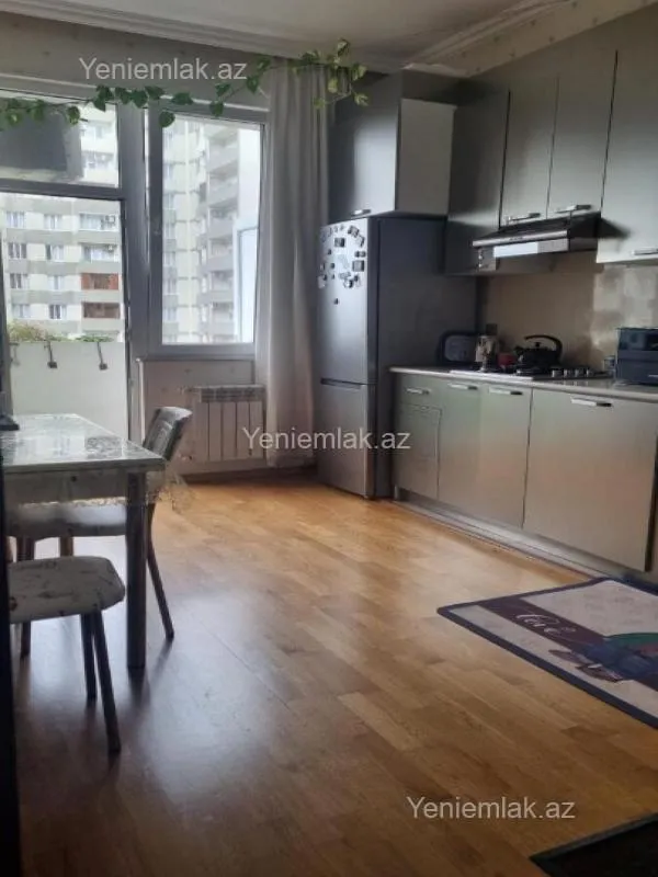 Satılır 2 otaqlı yeni tikili 75 m²