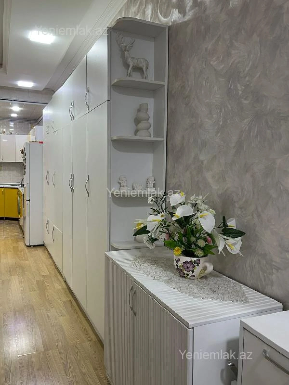 Satılır 2 otaqlı yeni tikili 70 m²