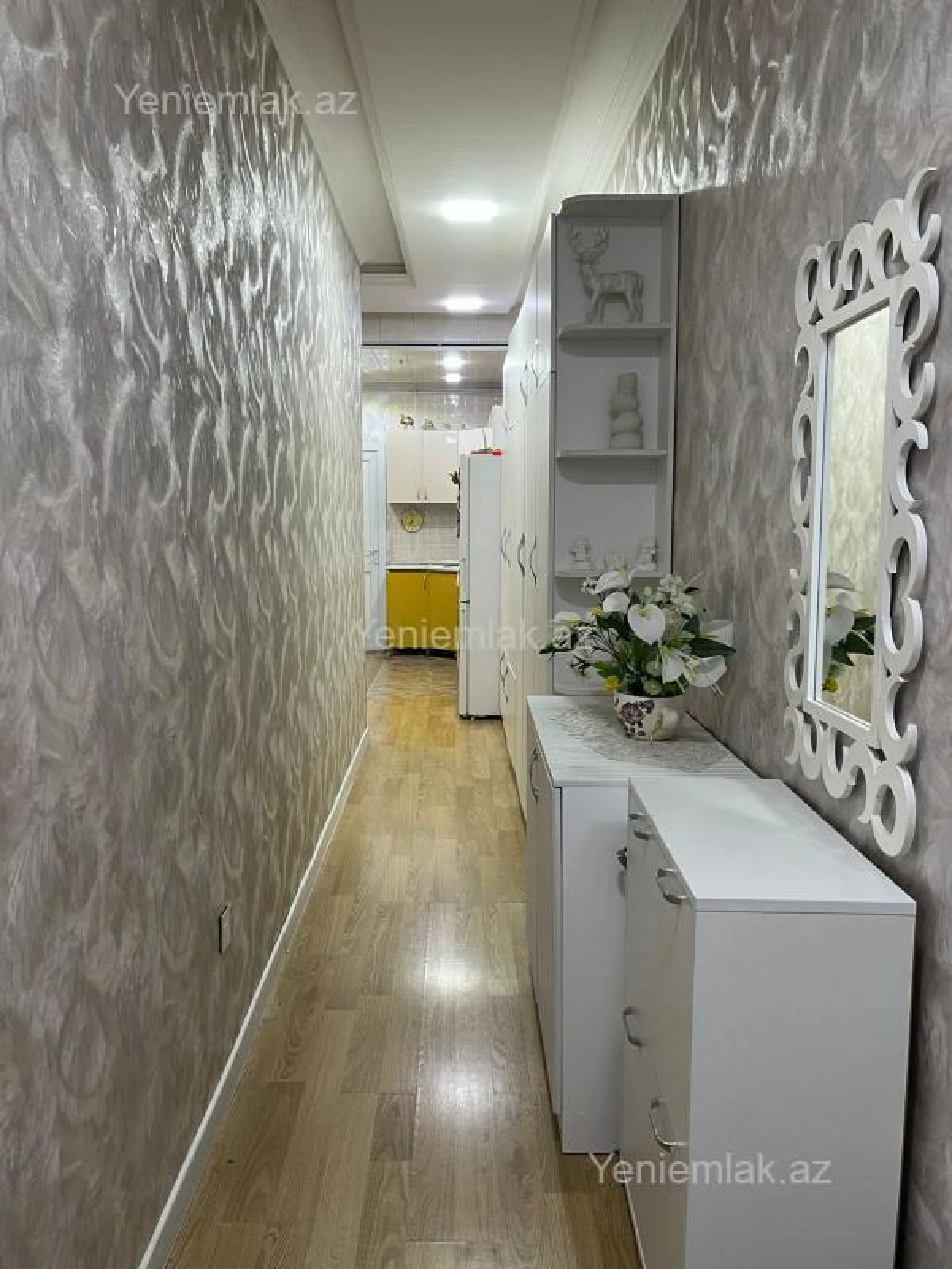 Satılır 2 otaqlı yeni tikili 70 m²