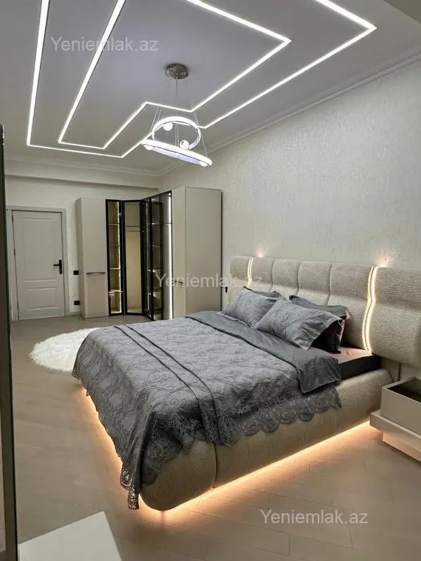 Satılır 3 otaqlı yeni tikili 105 m²