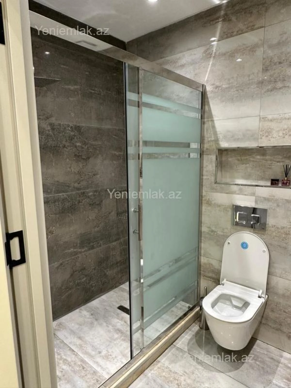 Satılır 3 otaqlı yeni tikili 105 m²