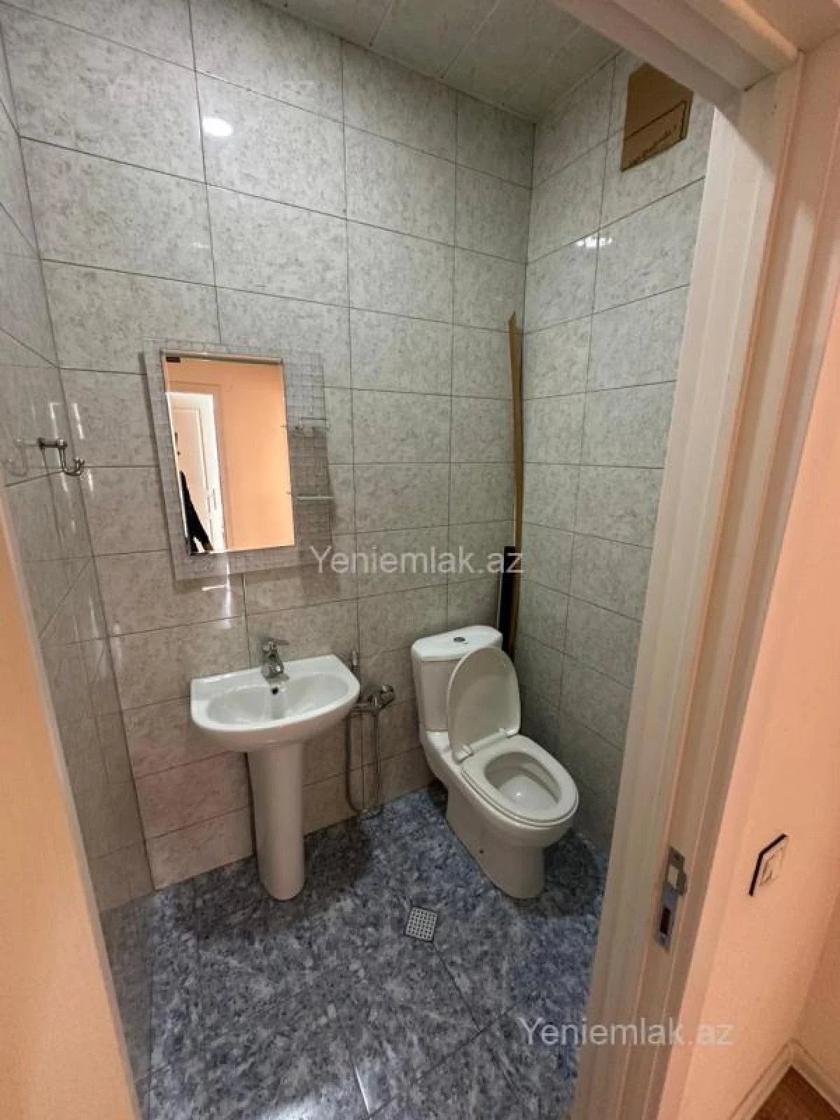 Satılır 3 otaqlı yeni tikili 75 m²