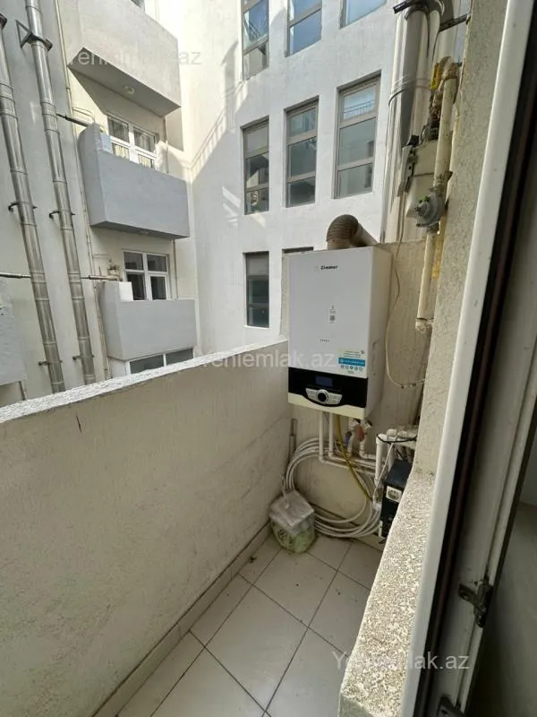 Satılır 3 otaqlı yeni tikili 75 m²