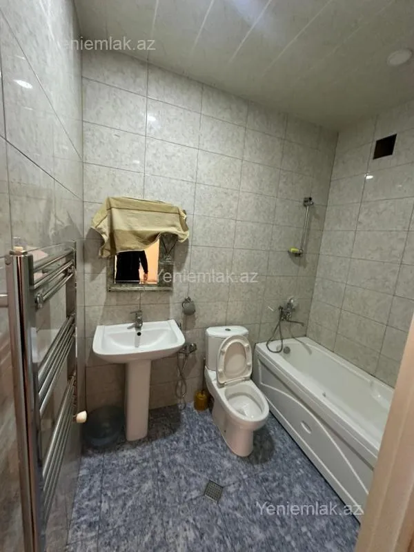 Satılır 3 otaqlı yeni tikili 75 m²