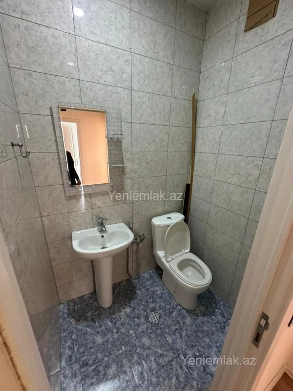 Satılır 3 otaqlı yeni tikili 75 m²