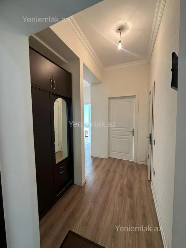 Satılır 3 otaqlı yeni tikili 75 m²