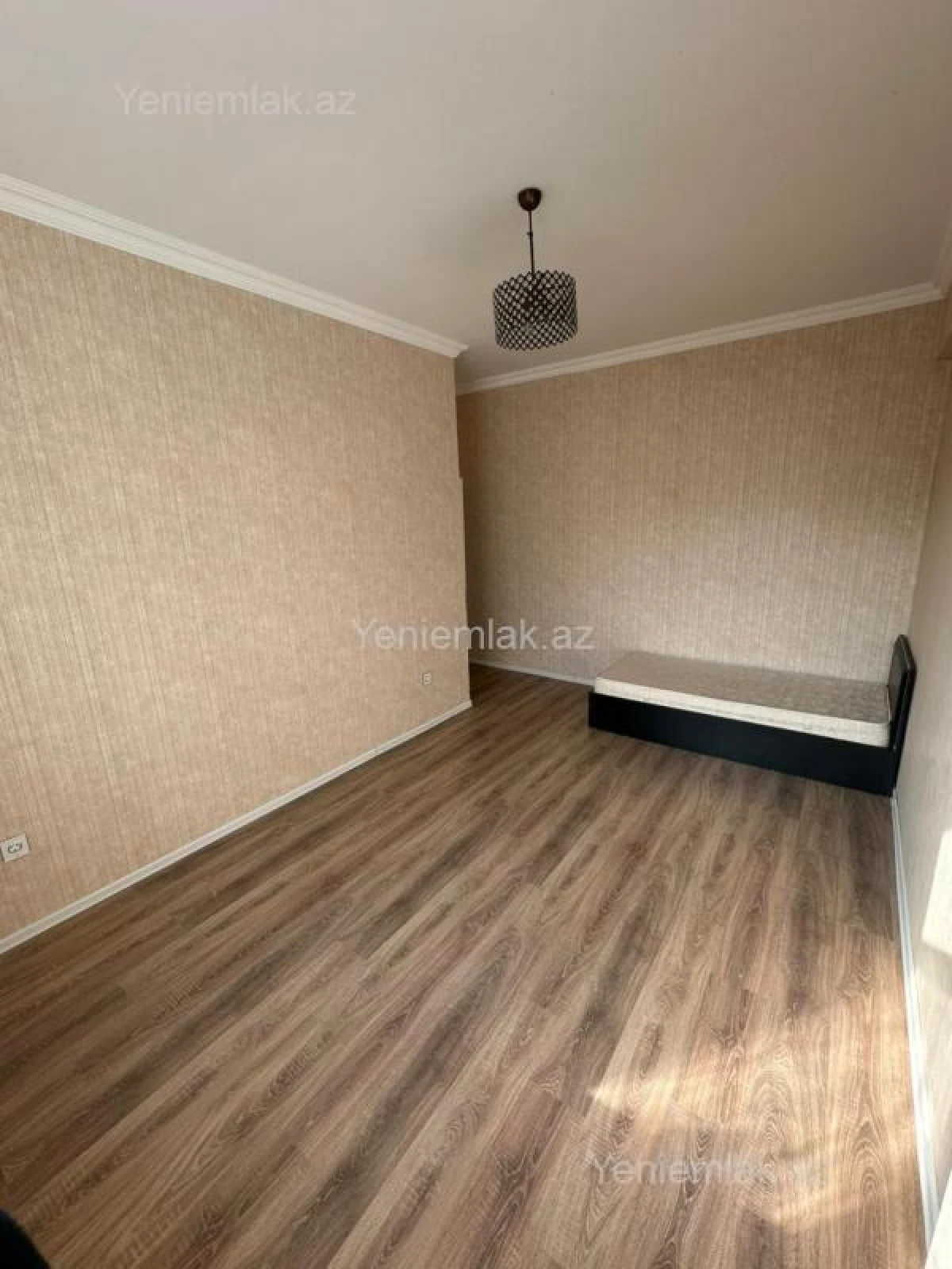 Satılır 3 otaqlı yeni tikili 75 m²