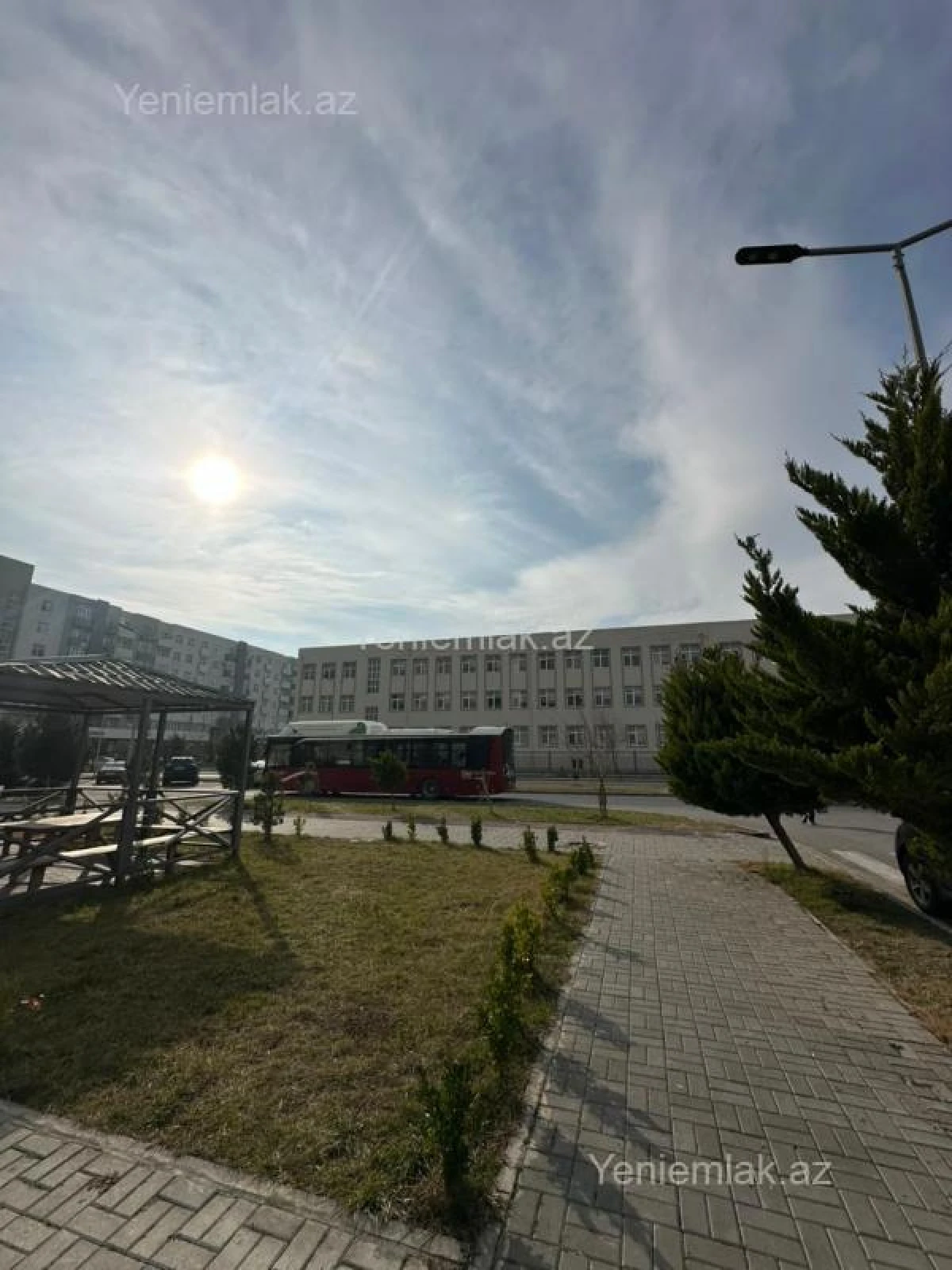 Satılır 3 otaqlı yeni tikili 75 m²