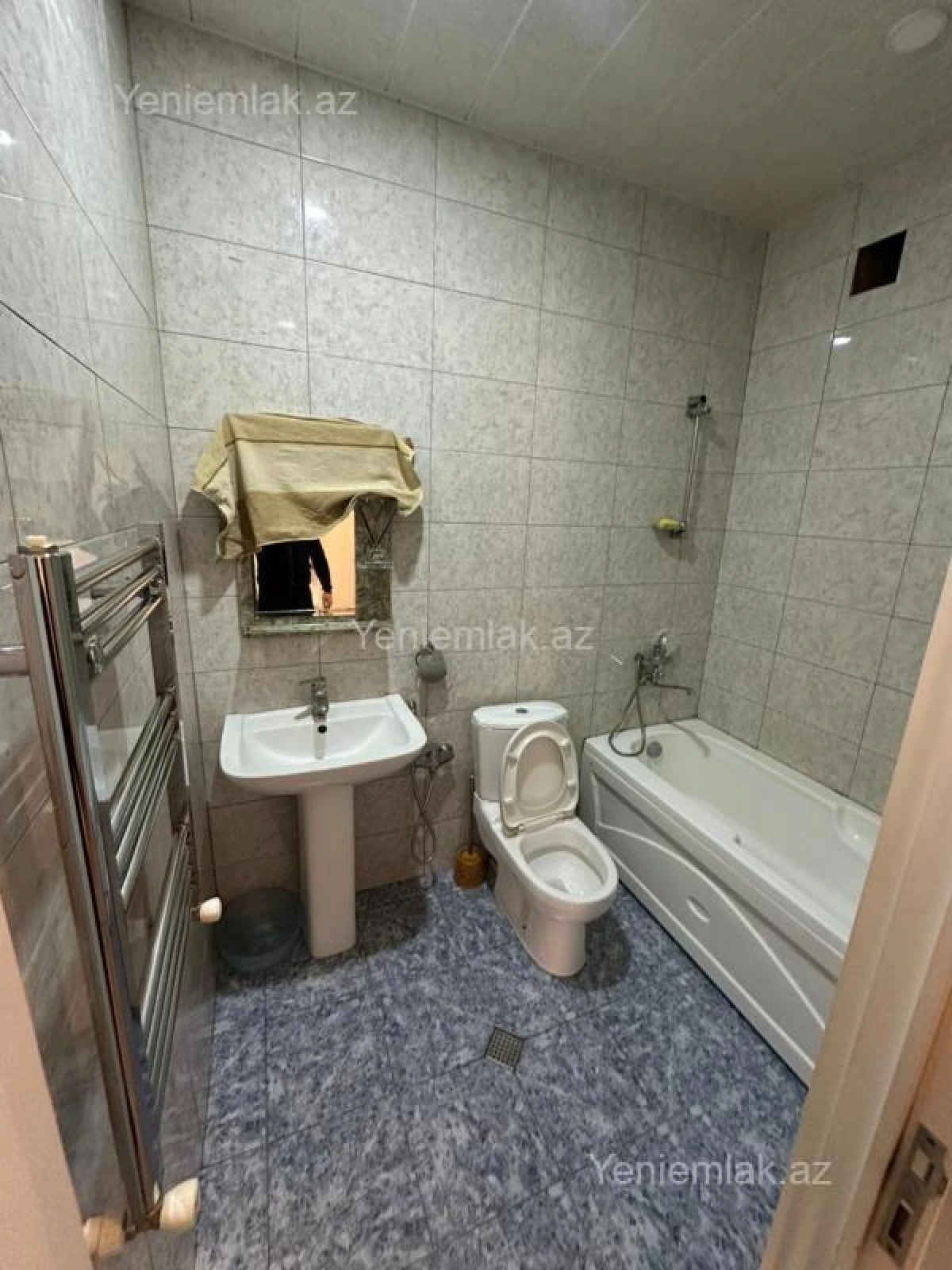 Satılır 3 otaqlı yeni tikili 75 m²