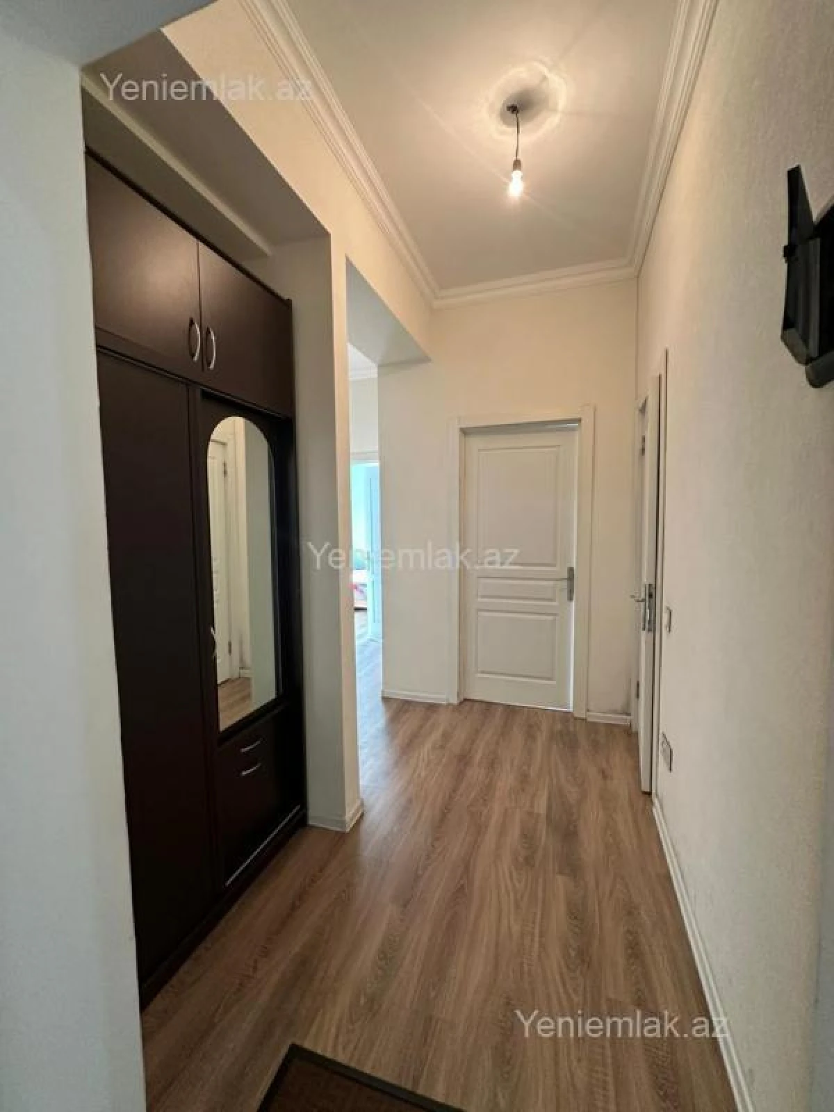 Satılır 3 otaqlı yeni tikili 75 m²