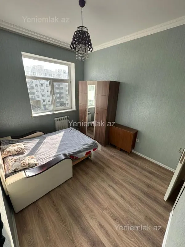 Satılır 3 otaqlı yeni tikili 75 m²