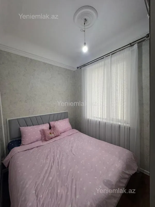 Satılır 2 otaqlı köhnə tikili 44 m²