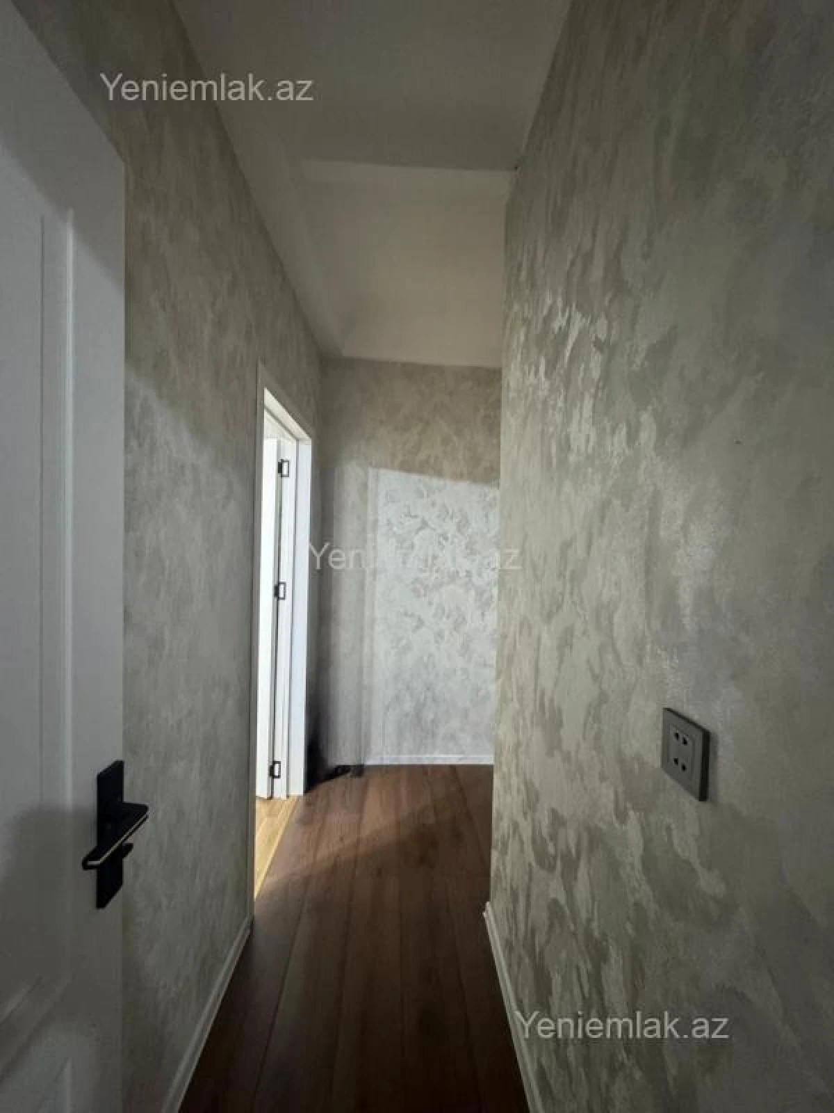 Satılır 2 otaqlı köhnə tikili 44 m²