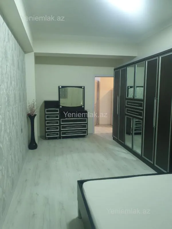 Satılır 2 otaqlı yeni tikili 72 m²