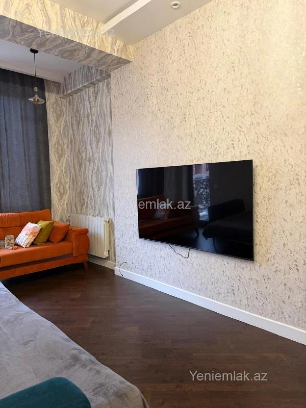 Satılır 2 otaqlı yeni tikili 75 m²