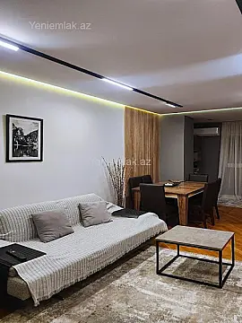 Satılır 2 otaqlı köhnə tikili 65 m²