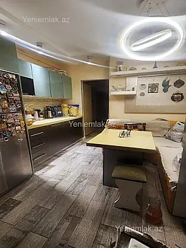 Satılır 2 otaqlı köhnə tikili 65 m²