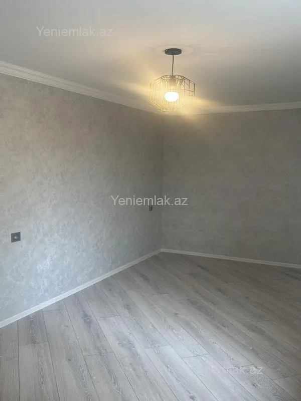 Satılır 2 otaqlı köhnə tikili 60 m²