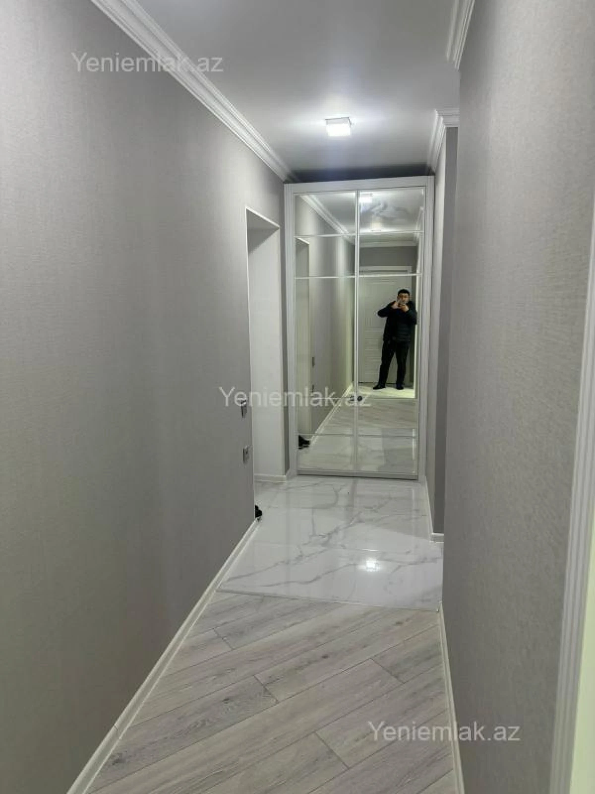 Satılır 2 otaqlı köhnə tikili 60 m²