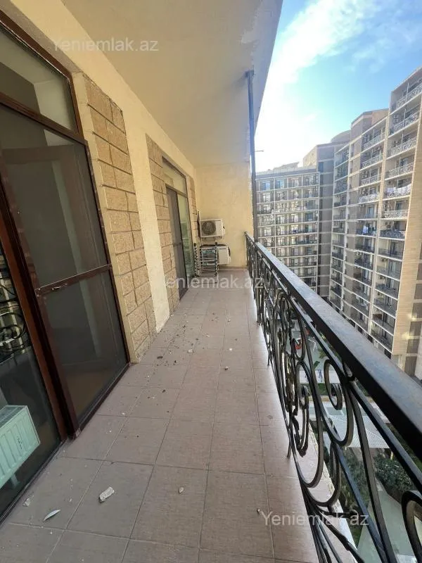 Satılır 3 otaqlı yeni tikili 138 m²