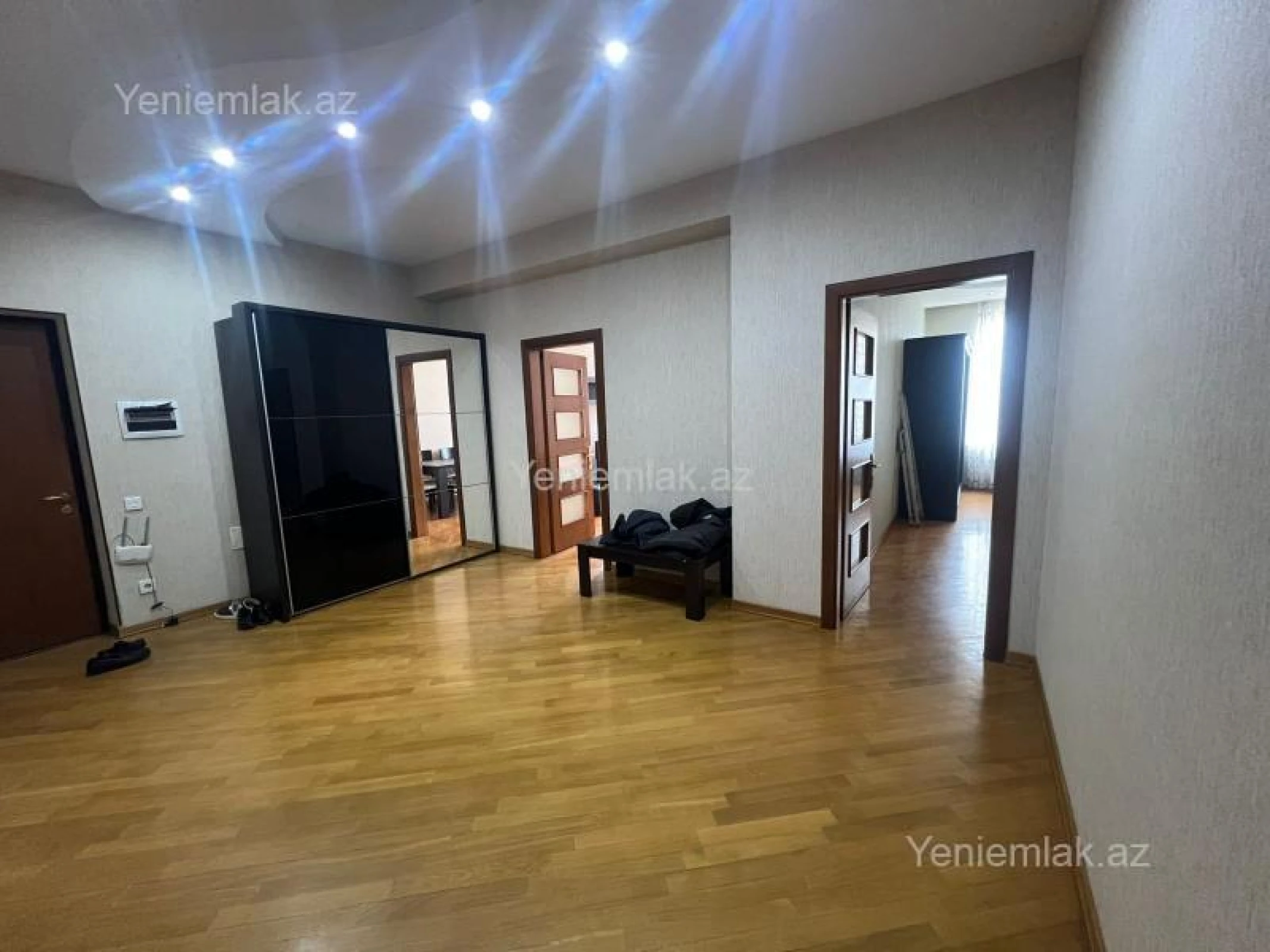 Satılır 3 otaqlı yeni tikili 138 m²