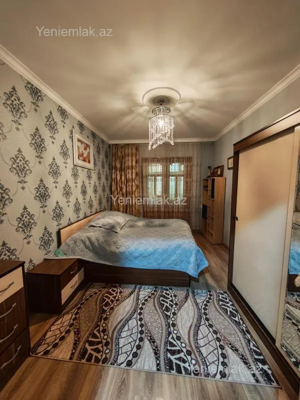 Satılır 2 otaqlı köhnə tikili 60 m²