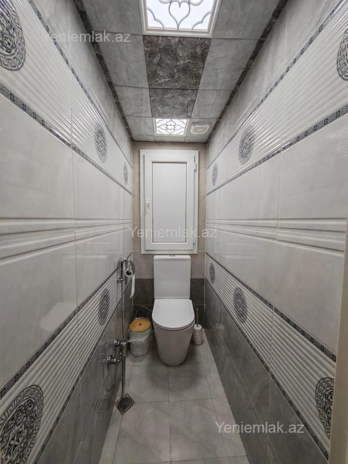 Satılır 2 otaqlı köhnə tikili 60 m²