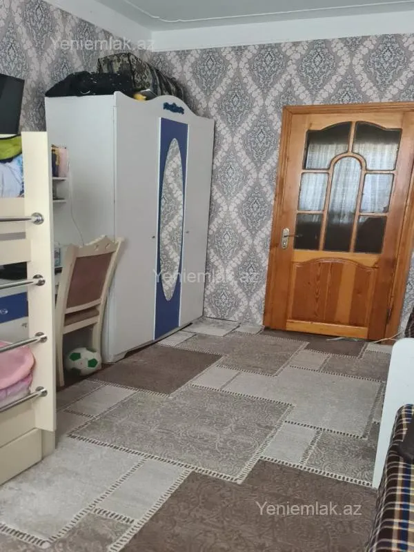 Satılır 3 otaqlı köhnə tikili 70 m²