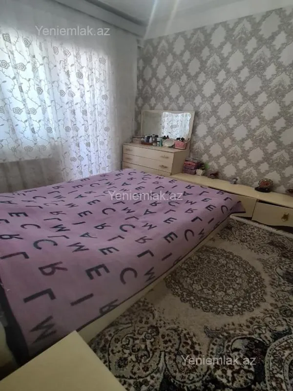 Satılır 3 otaqlı köhnə tikili 70 m²