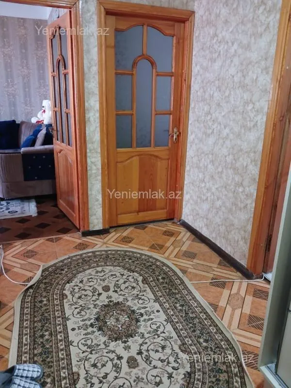 Satılır 3 otaqlı köhnə tikili 70 m²
