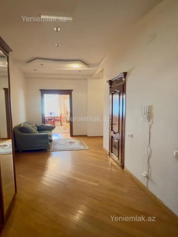 Satılır 2 otaqlı yeni tikili 105 m²