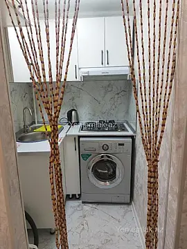 Satılır 2 otaqlı köhnə tikili 382 m²
