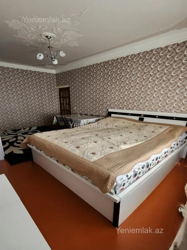 Satılır 5 otaqlı köhnə tikili 110 m²