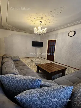 Satılır 5 otaqlı köhnə tikili 110 m²