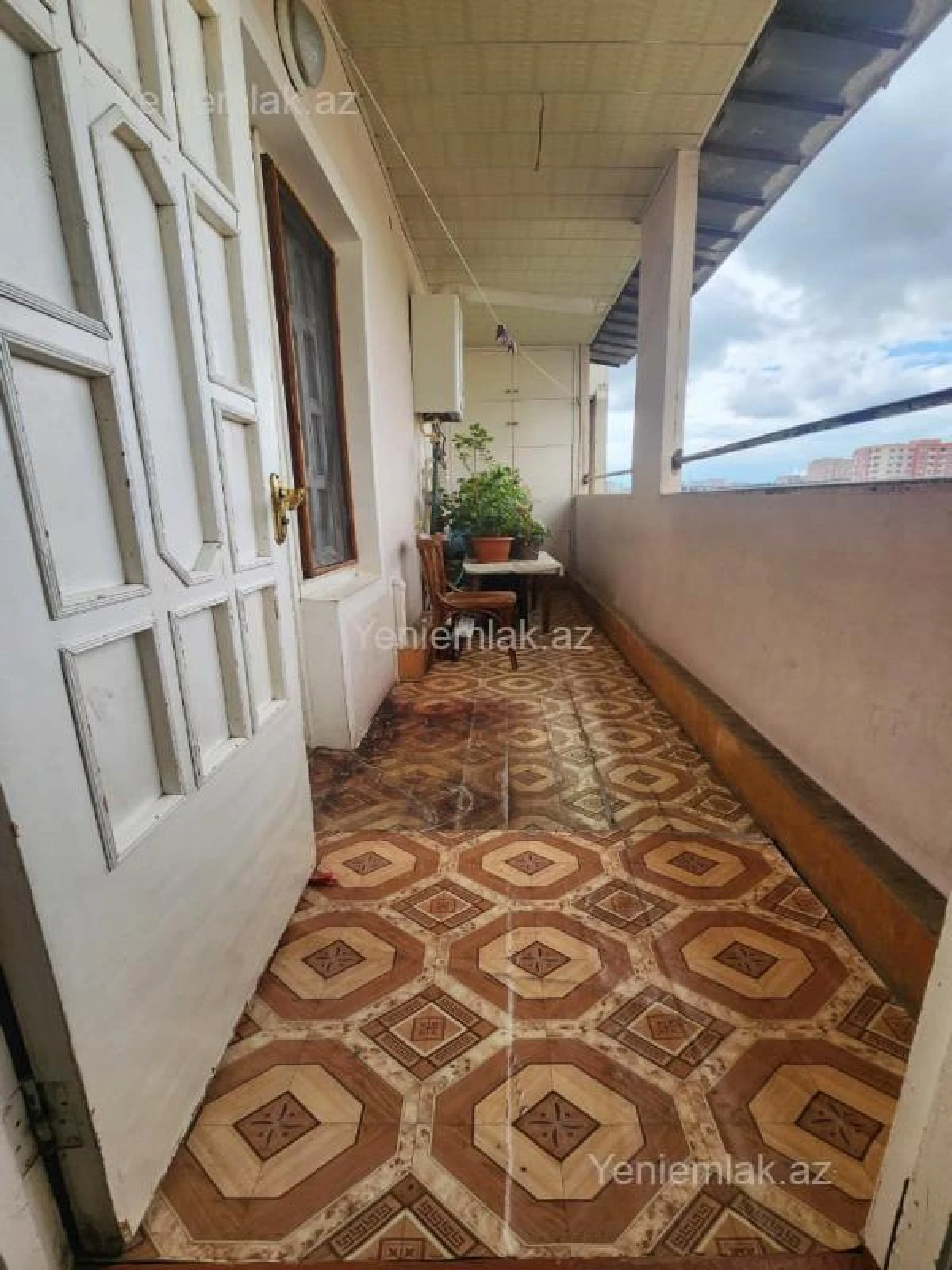 Satılır 5 otaqlı köhnə tikili 110 m²