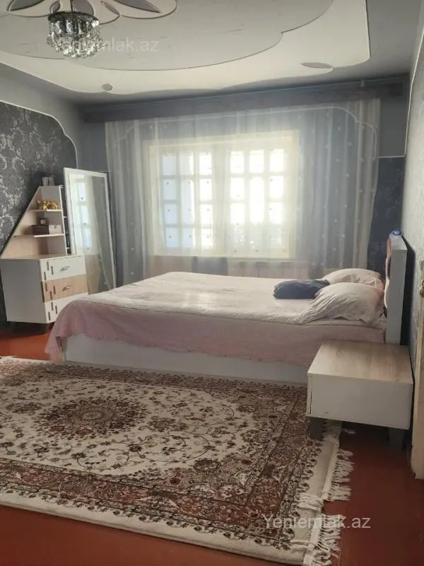 Satılır 5 otaqlı köhnə tikili 110 m²