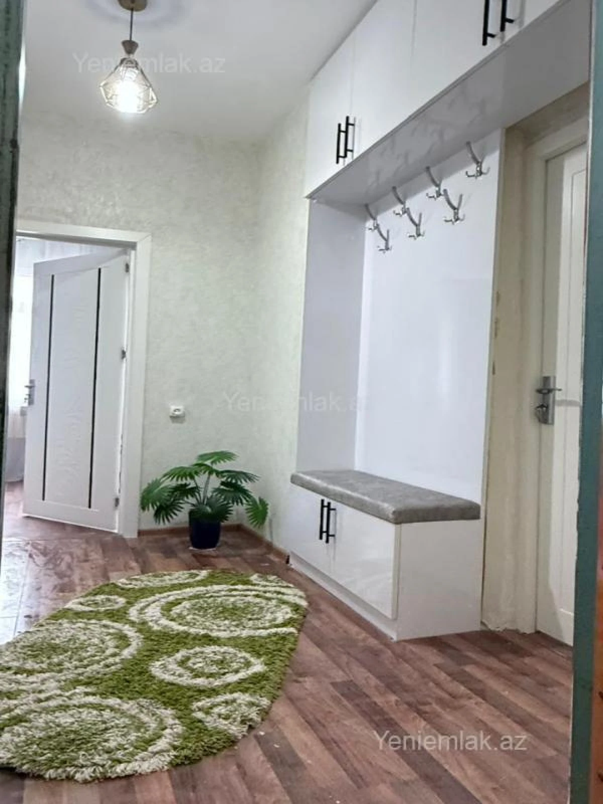 Satılır 2 otaqlı köhnə tikili 45 m²