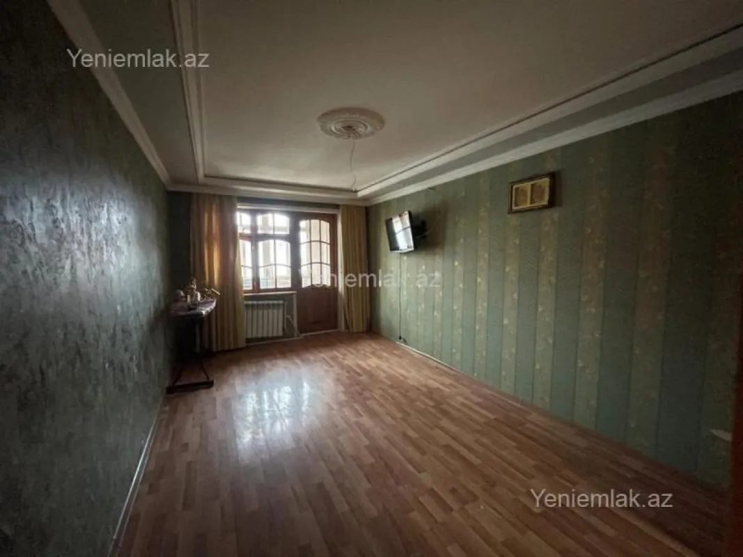 Satılır 3 otaqlı köhnə tikili 68 m²
