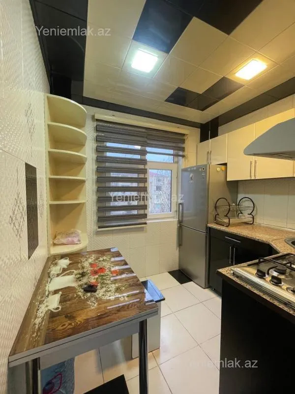 Satılır 3 otaqlı köhnə tikili 68 m²