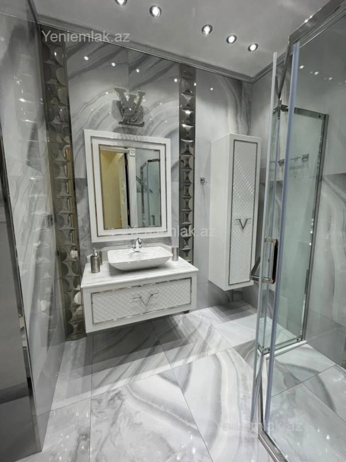 Satılır 3 otaqlı yeni tikili 122 m²