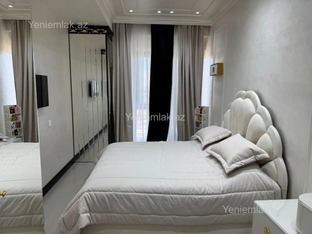 Satılır 3 otaqlı yeni tikili 122 m²