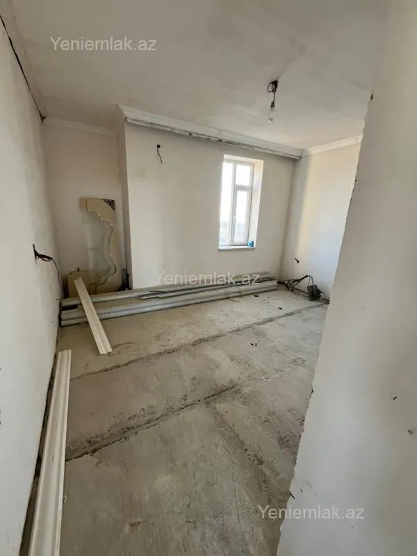 Satılır 5 otaqlı həyət evi 160 m²