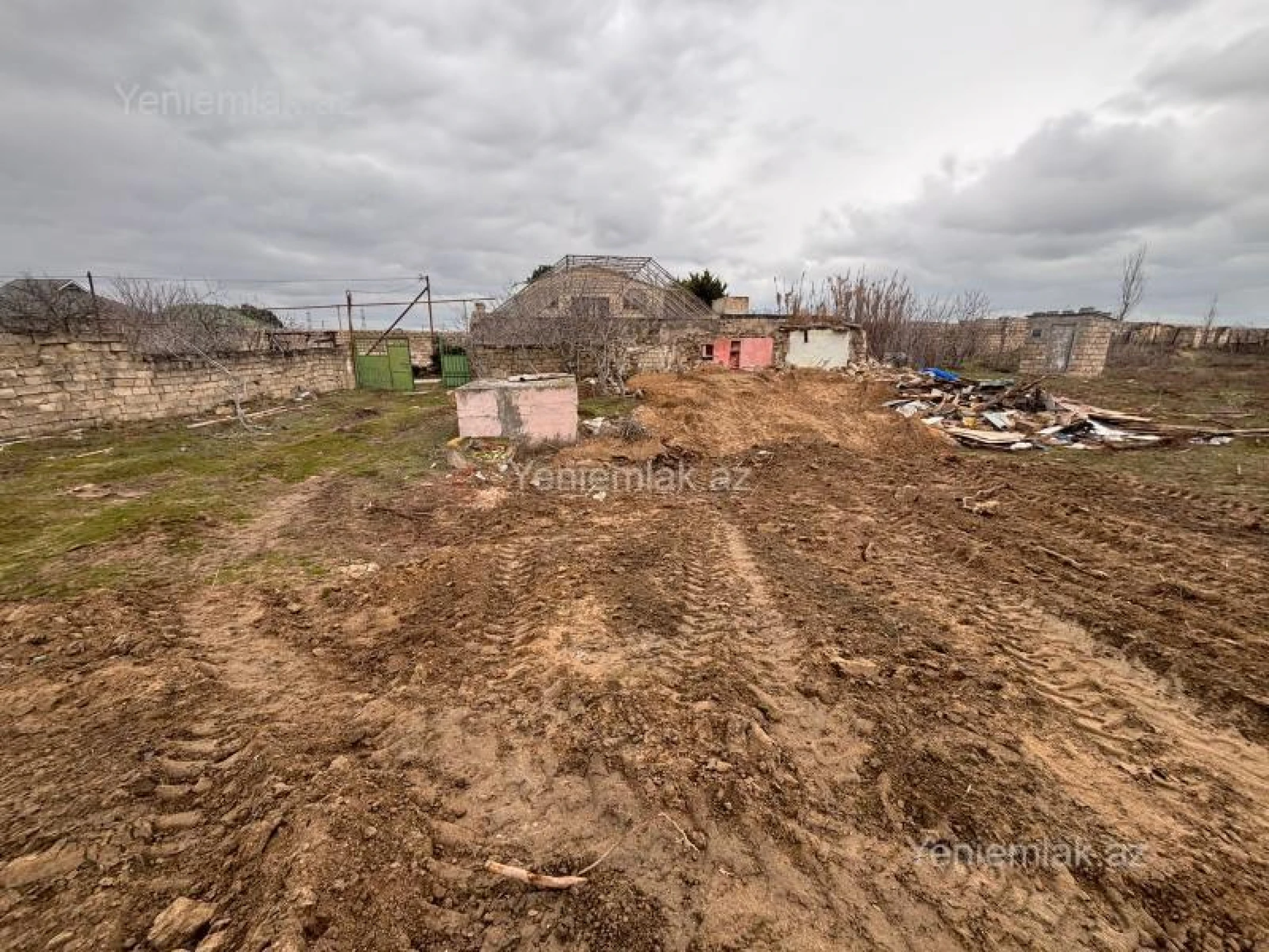 Satılır torpaq sahəsi