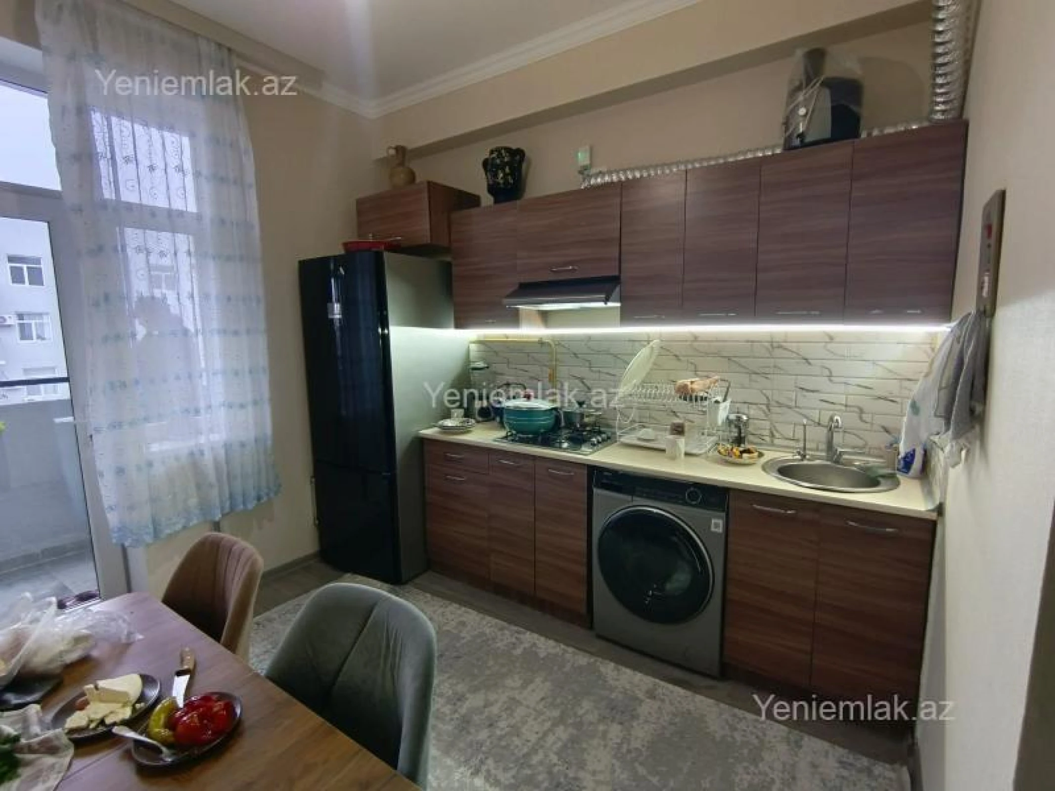 Satılır 4 otaqlı yeni tikili 100 m²