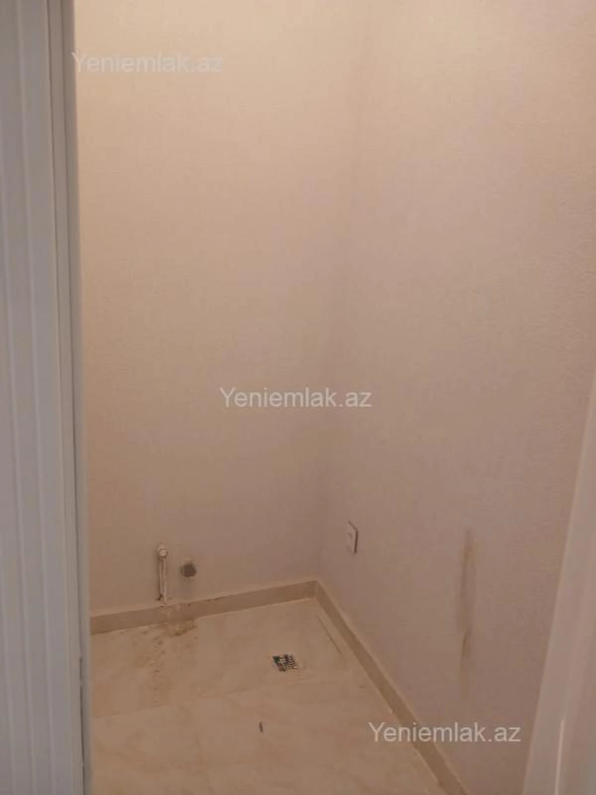 Satılır 2 otaqlı yeni tikili 99 m²