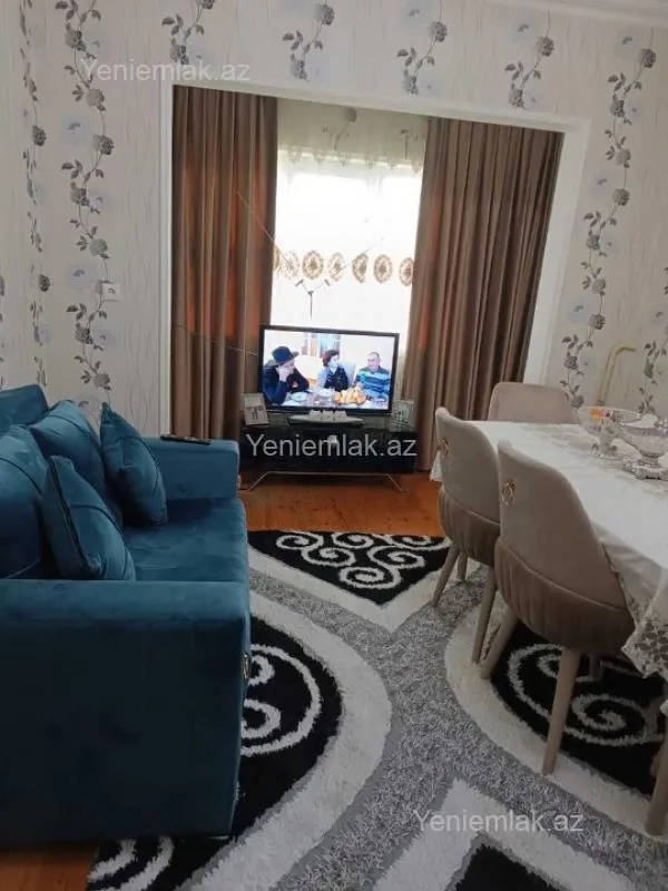 Satılır 3 otaqlı köhnə tikili 90 m²